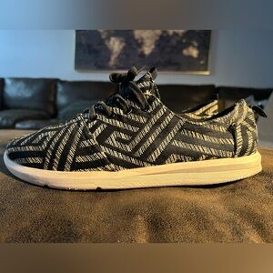 Toms Black and Gray Patterned Men's Sneakers